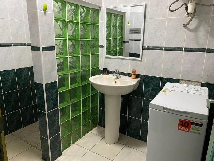 Oriane Elegance Creole A 4 Min Du Chu Et 10 Min De L'aeroport Holiday home