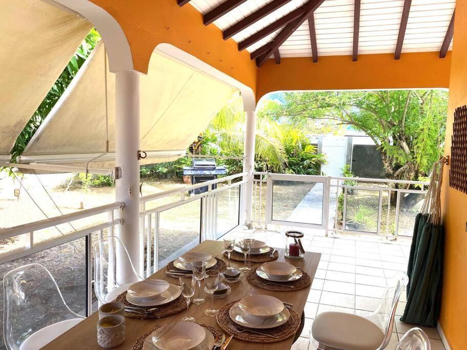 Oriane Elegance Creole A 4 Min Du Chu Et 10 Min De L'aeroport Holiday home *